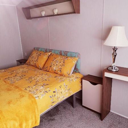 Lytchett Bay View Villa Poole Bagian luar foto