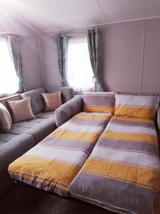 Lytchett Bay View Villa Poole Bagian luar foto
